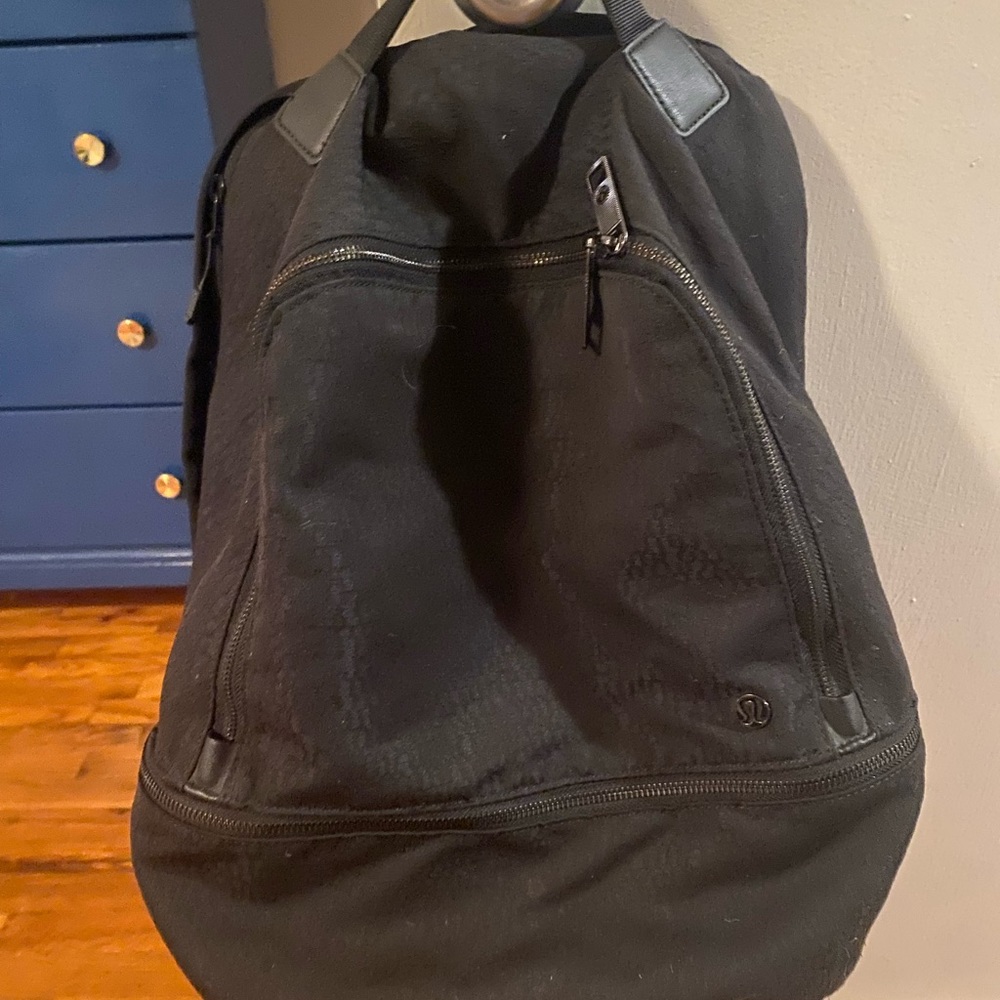 Lululemon city adventurer backpack